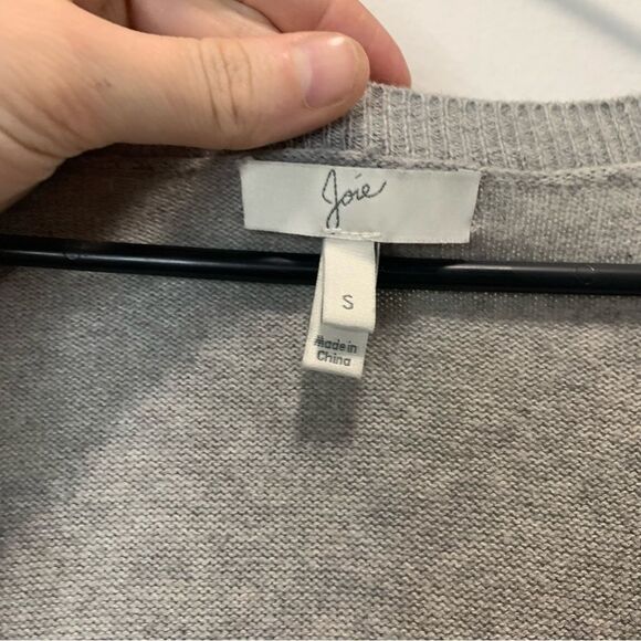 Joie Grey V Neck Cotton/Cashmere Sweater Size Small - Picture 3 of 6